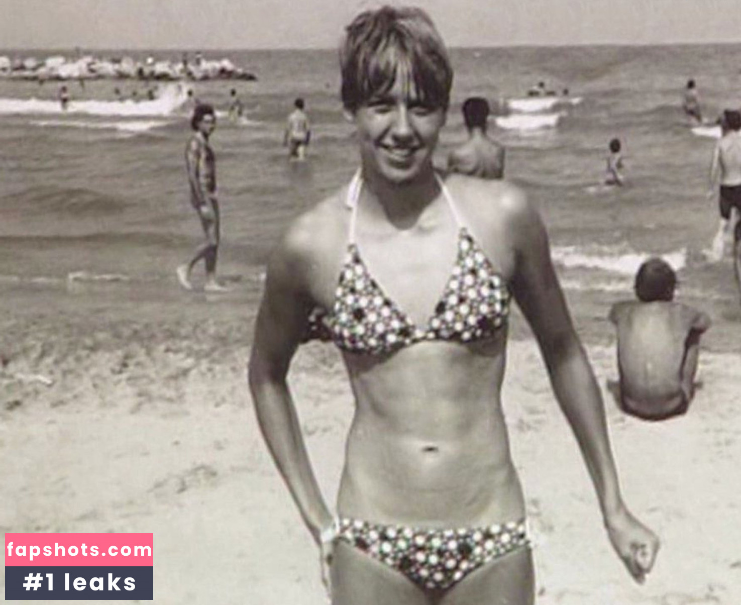 Andrea Kiewel gallery photo #51