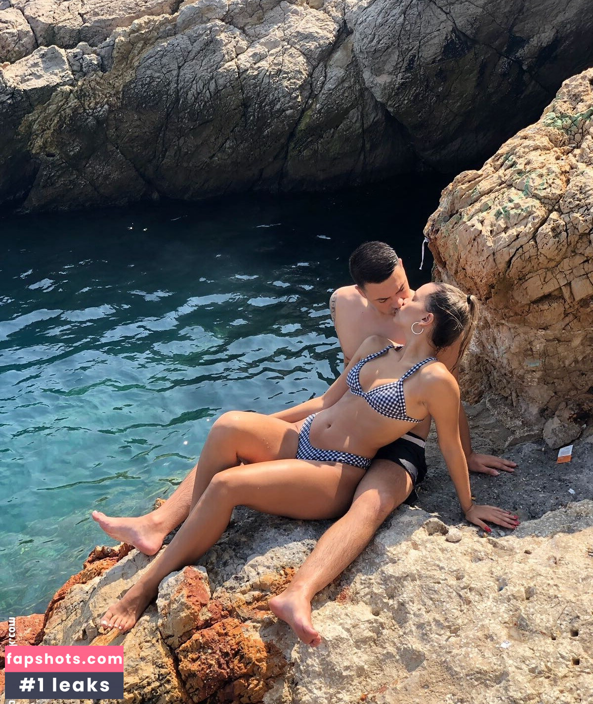 Andrea Mengual gallery photo #48