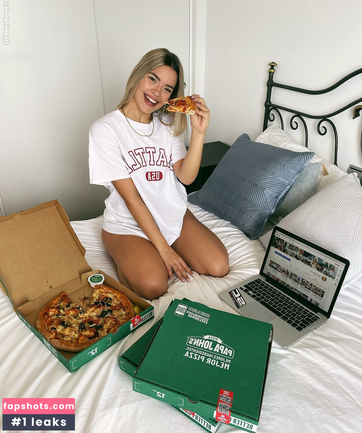 Andrea Mengual gallery photo #81