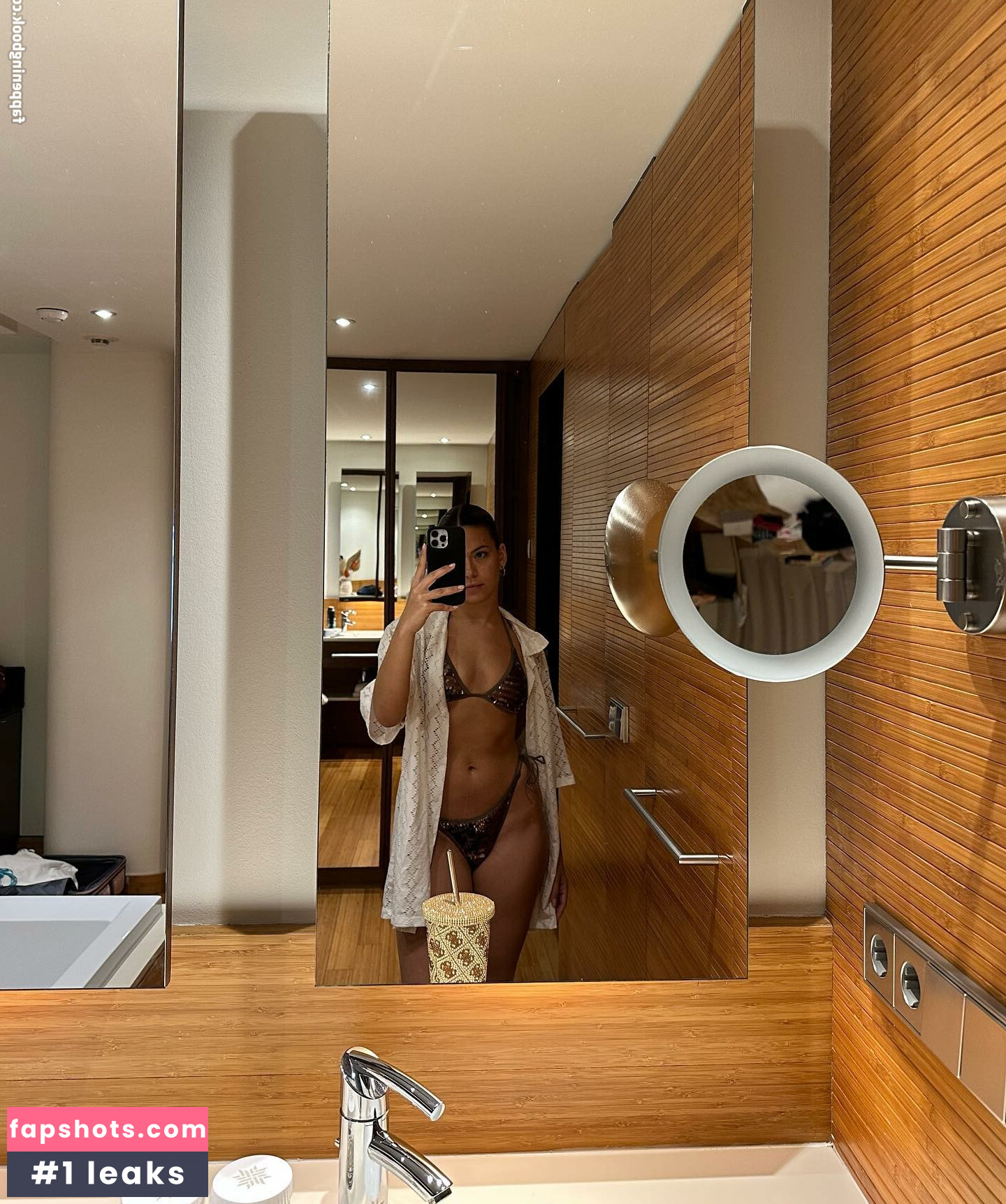 Andrea Mengual gallery photo #84