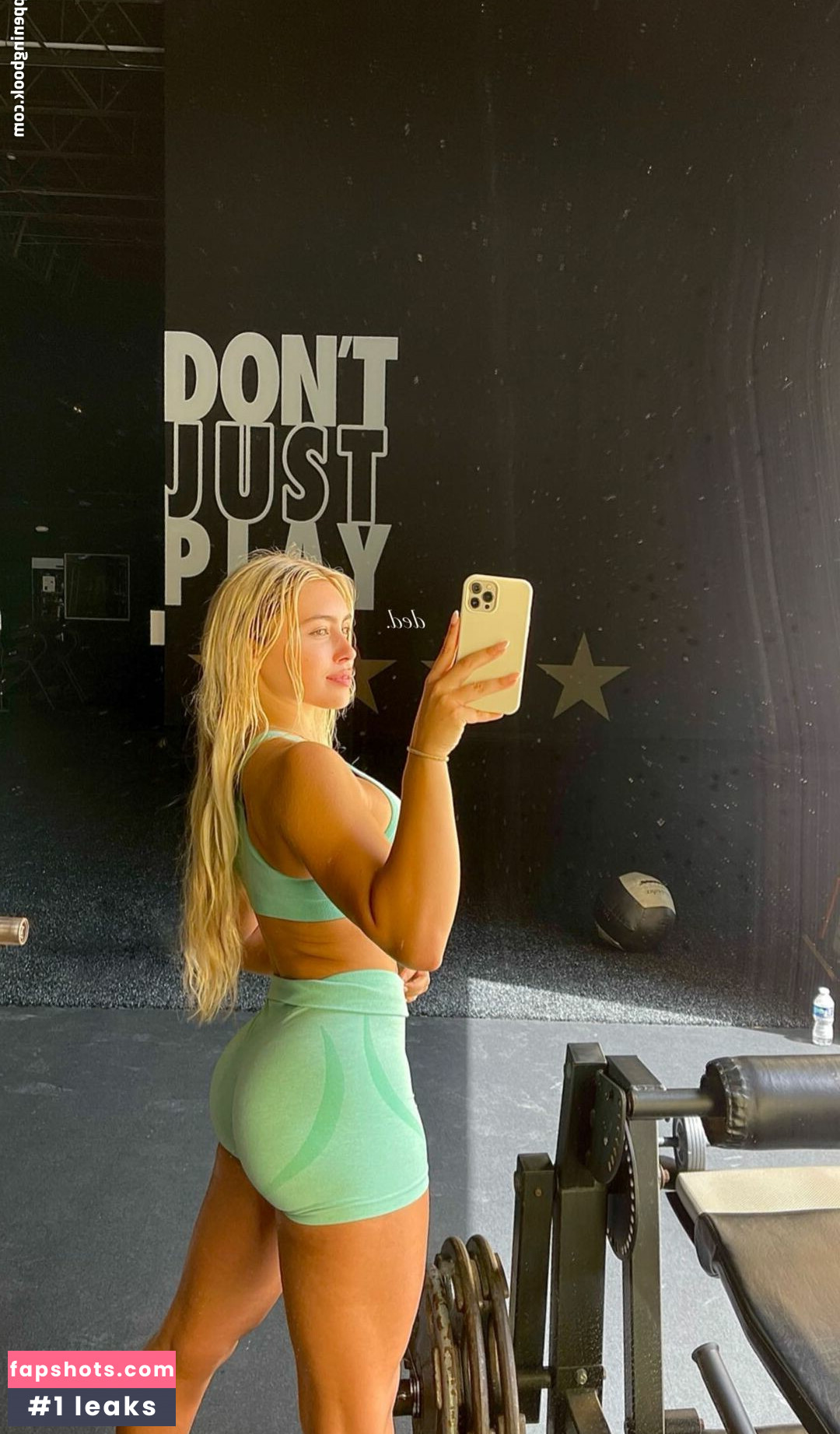 Andrea Paola Carmona gallery photo #8