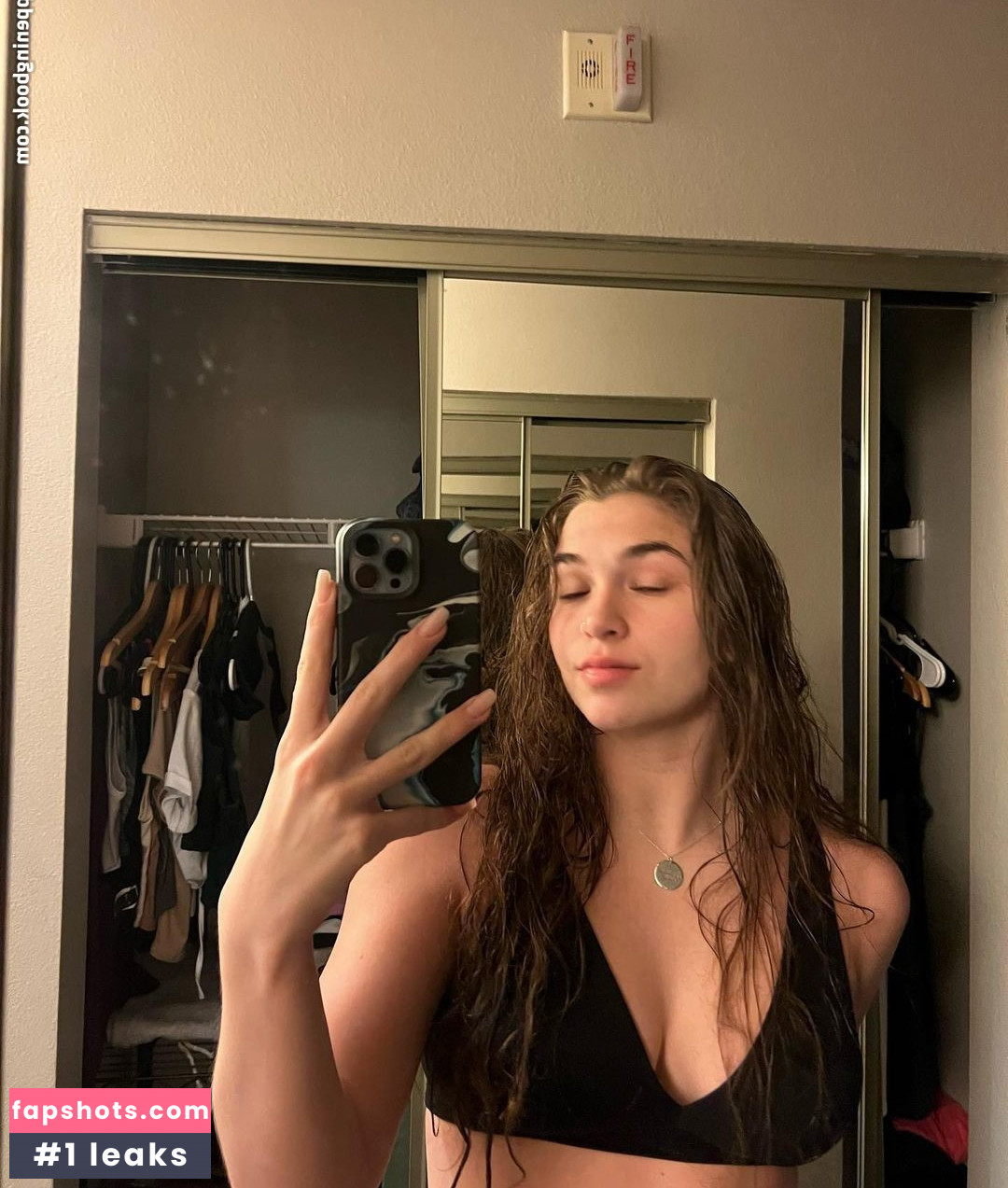 andrea.posnerrr gallery photo #18