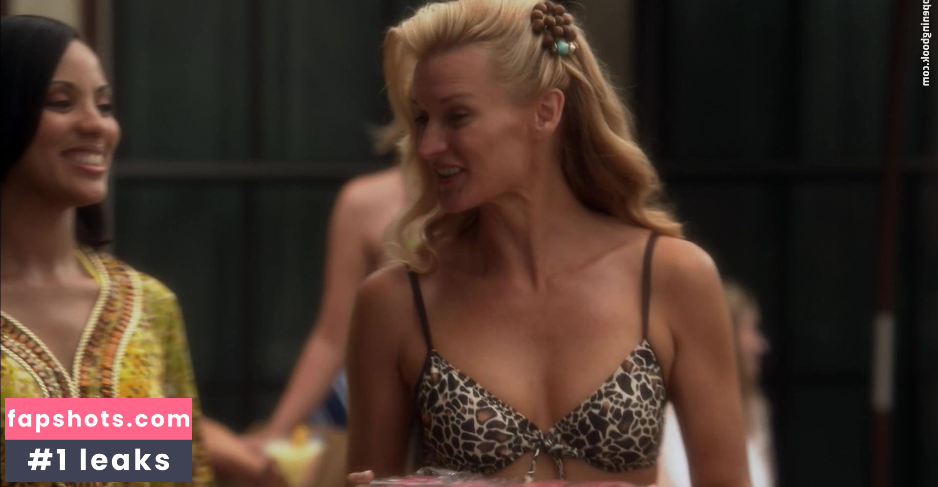 Andrea Powell gallery photo #7