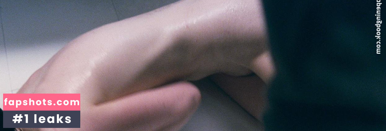 Andrea Riseborough gallery photo #25