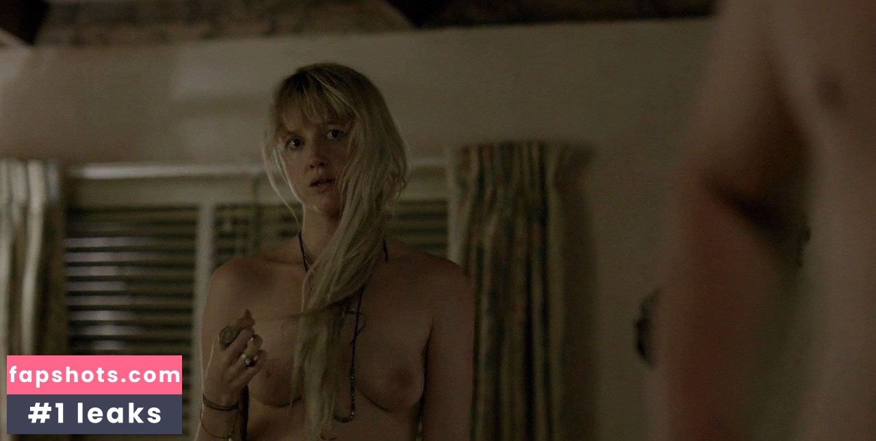 Andrea Riseborough gallery photo #8