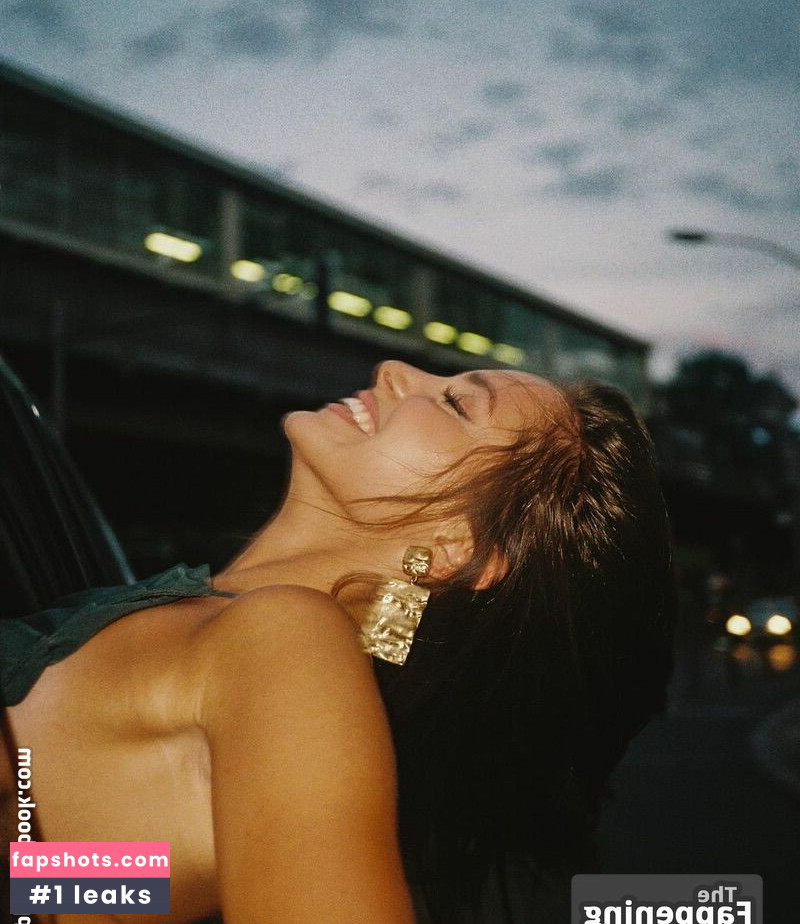 Andrea Subotic gallery photo #37