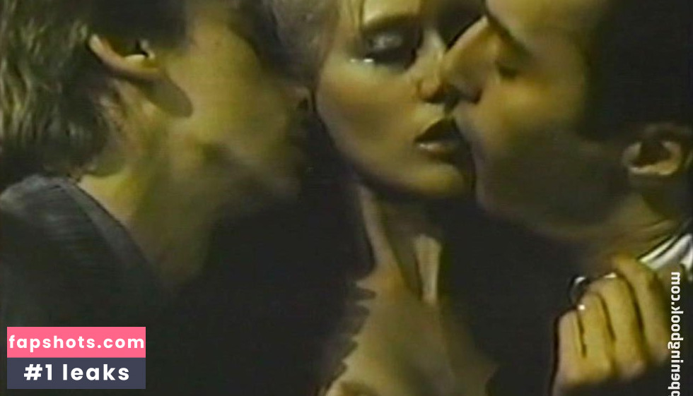 Andrea Thompson gallery photo #19