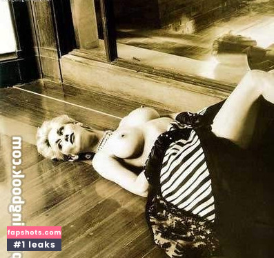 Andrea Thompson gallery photo #3