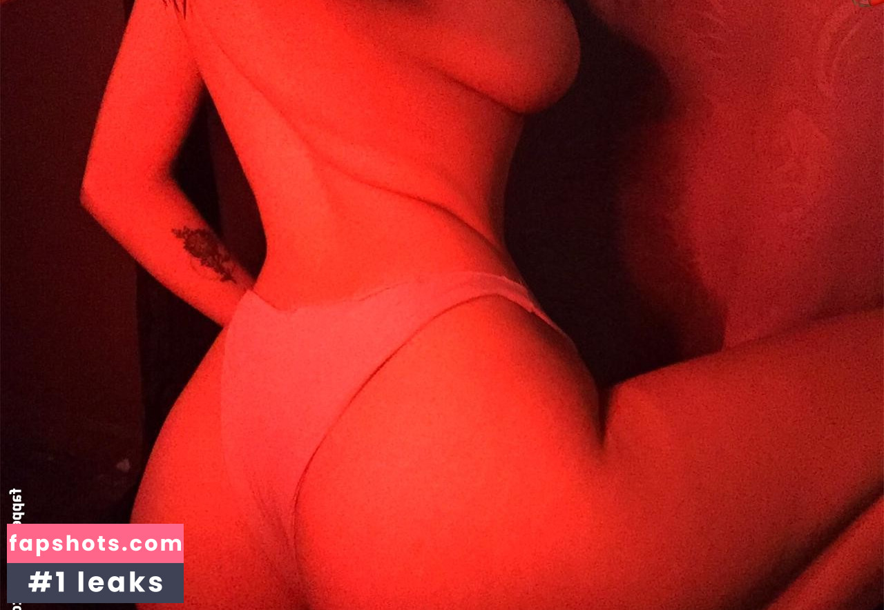 Andrea Villalobos nude babe gallery