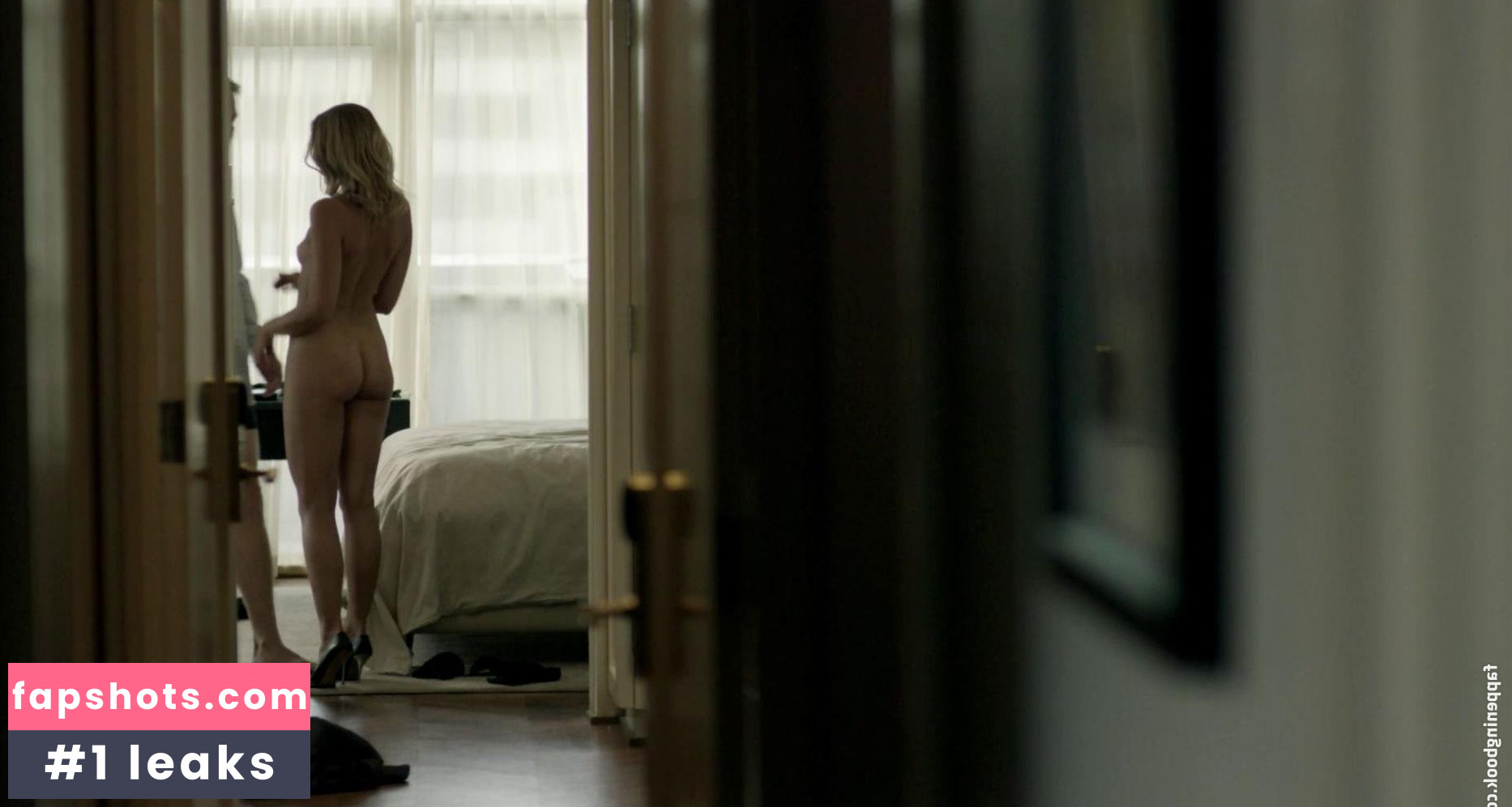 Andrea Whitburn nude babe gallery