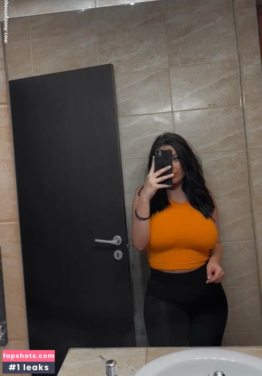 Andreea Buga gallery photo #19