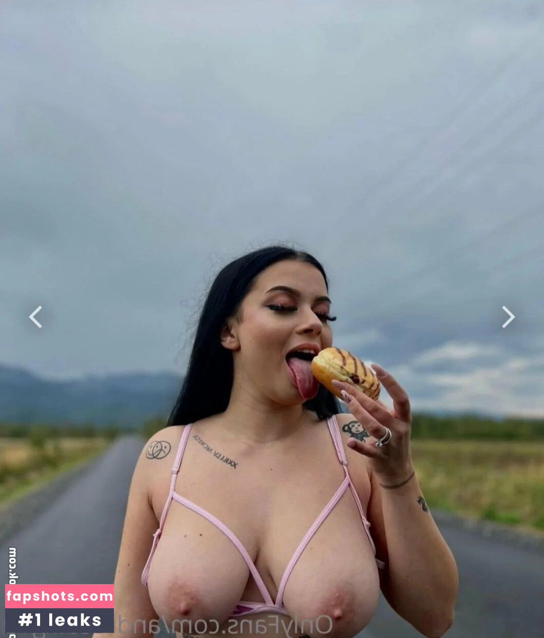 AndreeaKg19 gallery photo #7