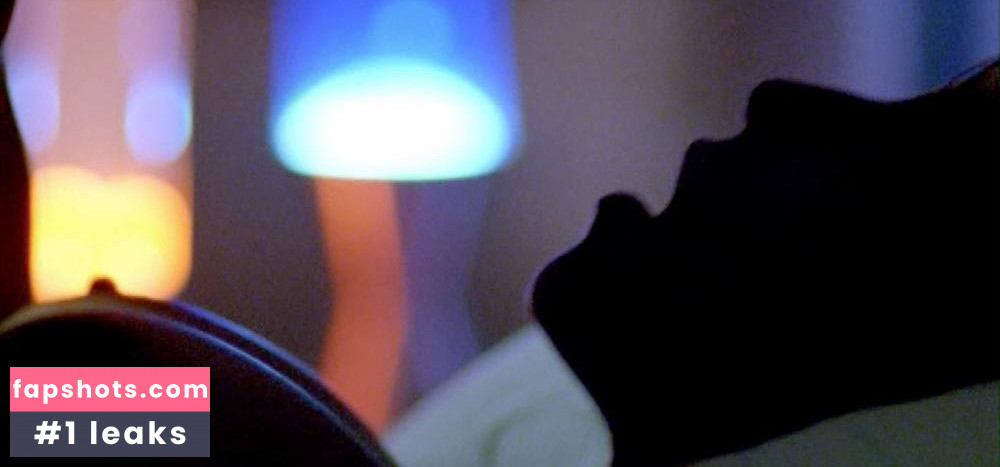 Andréia Horta gallery photo #34