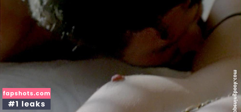 Andréia Horta gallery photo #35