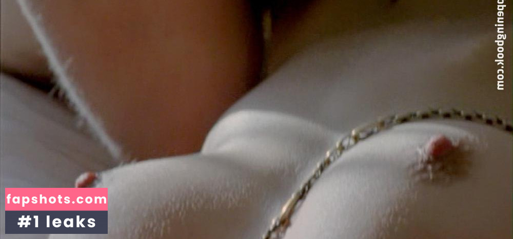 Andréia Horta gallery photo #42