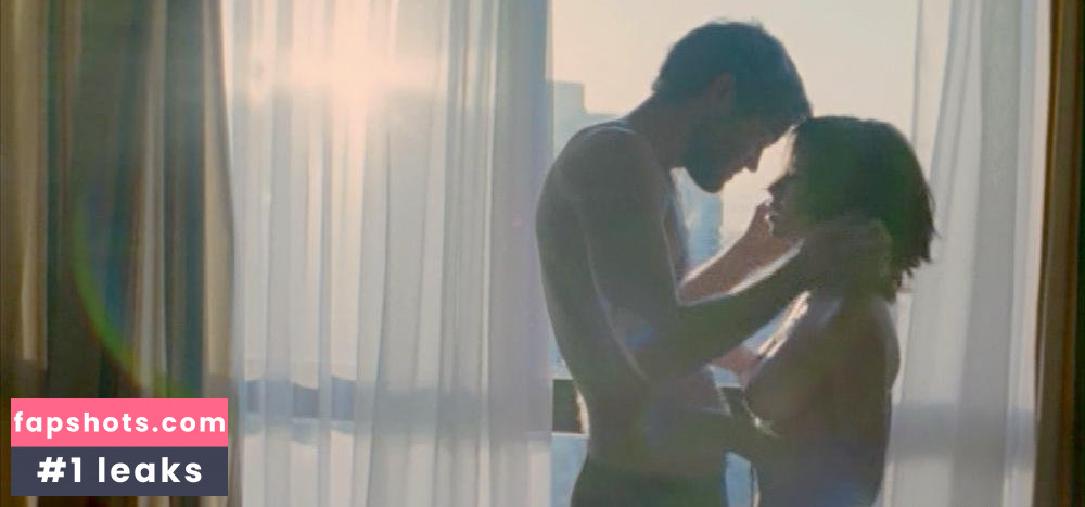 Andréia Horta gallery photo #44