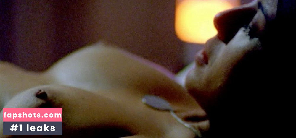 Andréia Horta gallery photo #45