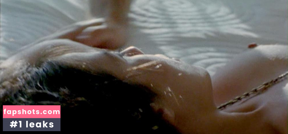 Andréia Horta gallery photo #52