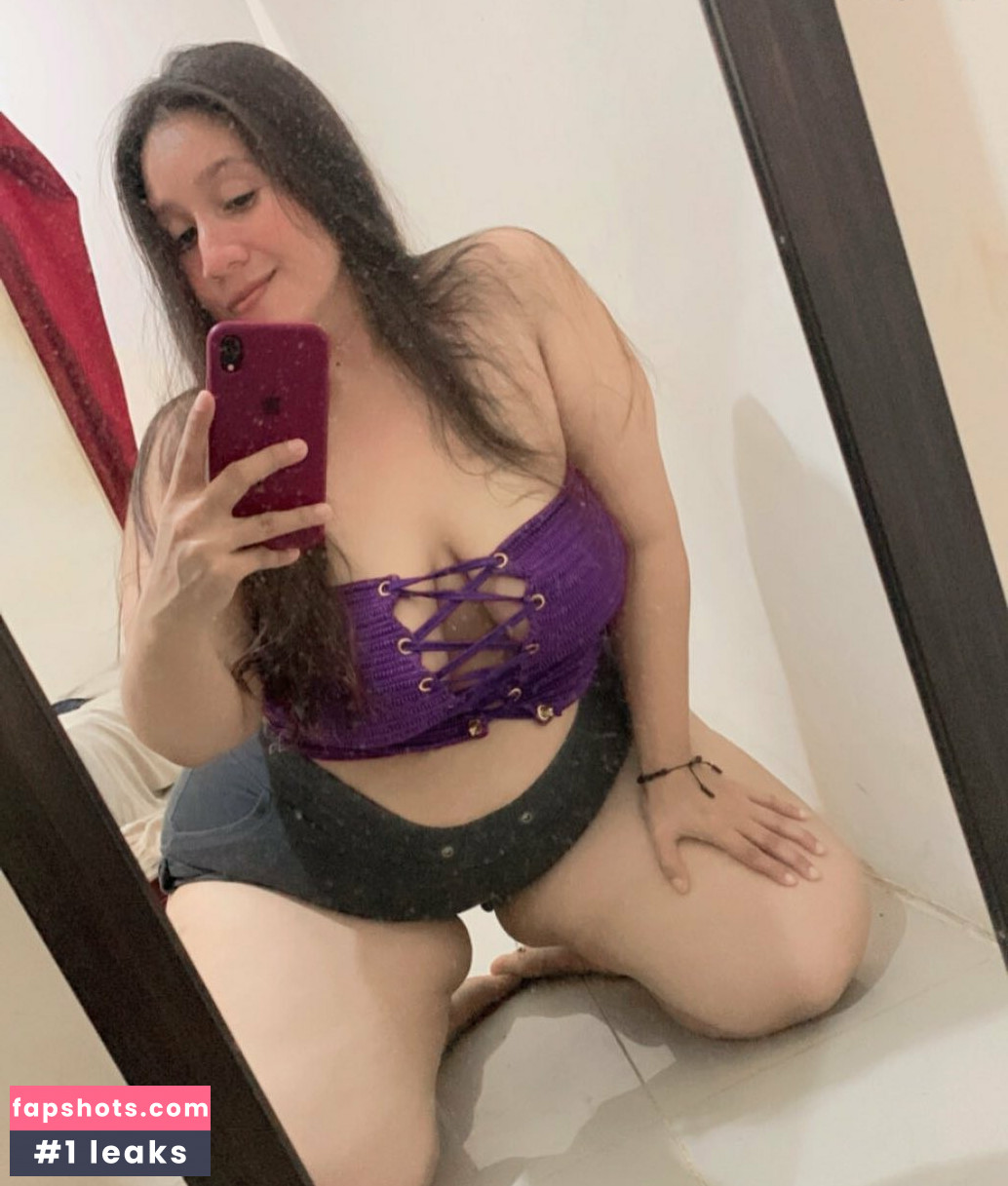 Andreina Valencia gallery photo #2