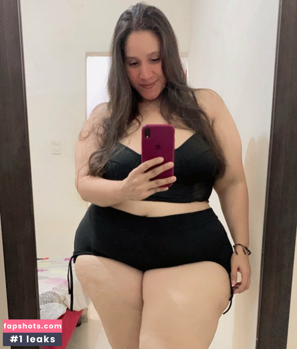 Andreina Valencia gallery photo #17