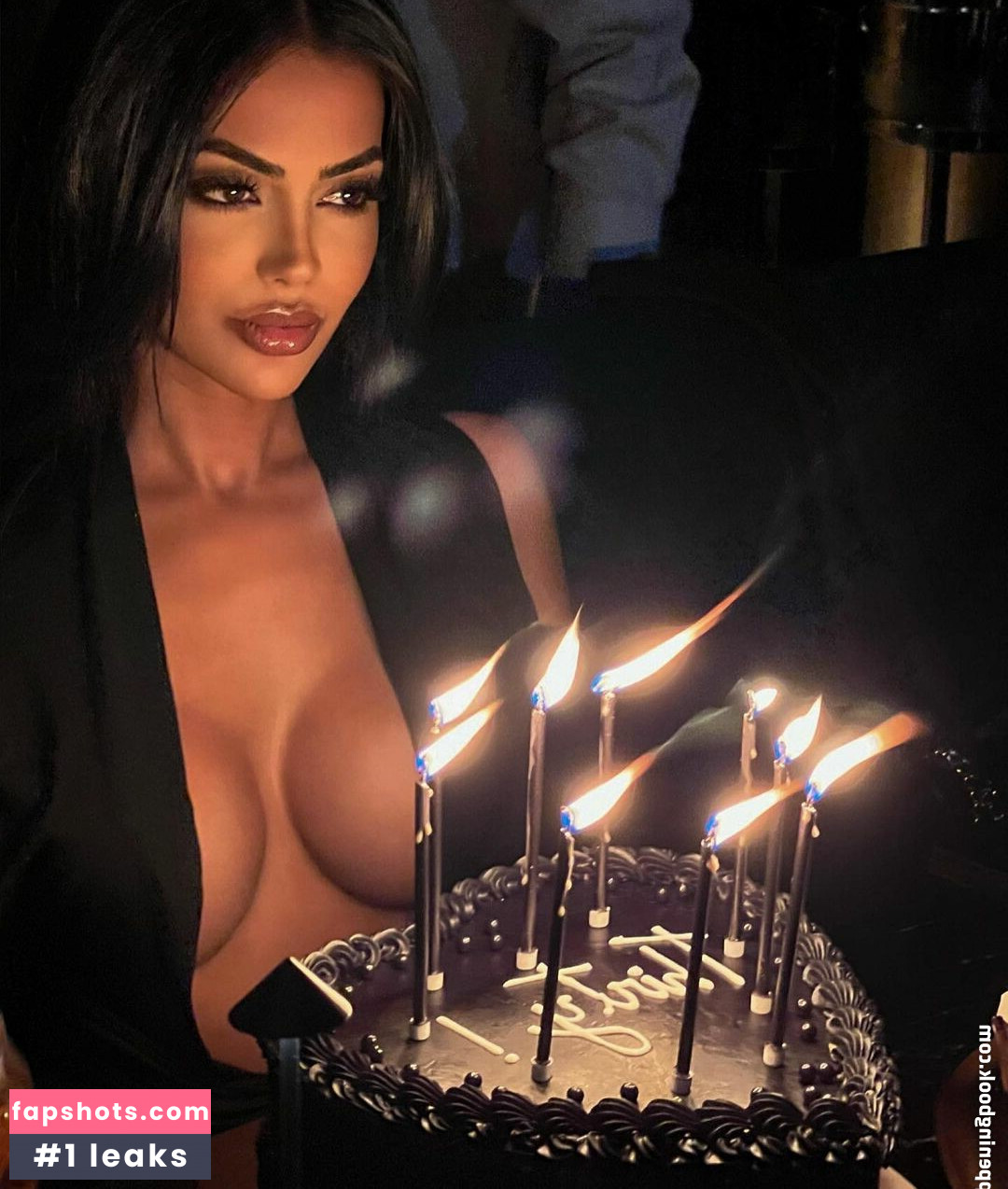 Aneeqa Farid gallery photo #38