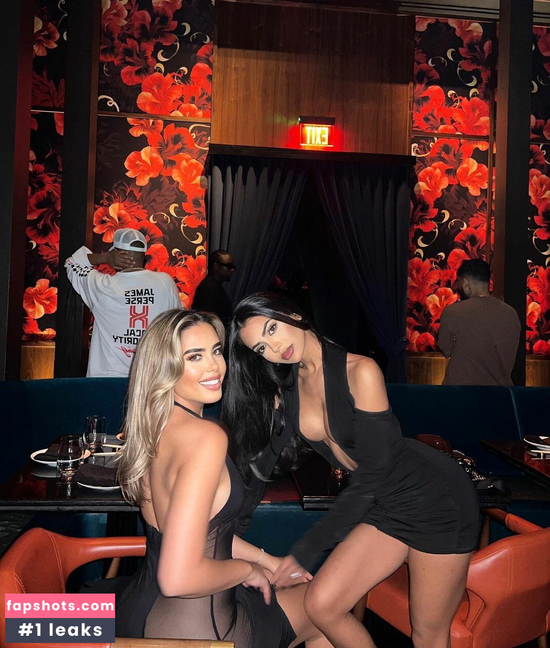 Aneeqa Farid gallery photo #50