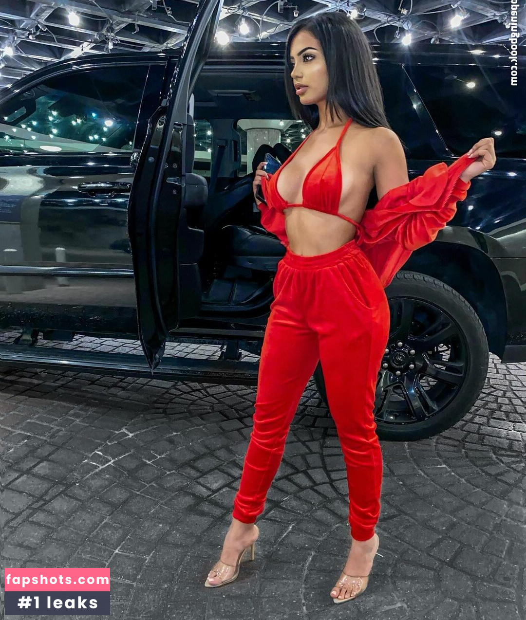 Aneeqa Farid gallery photo #56