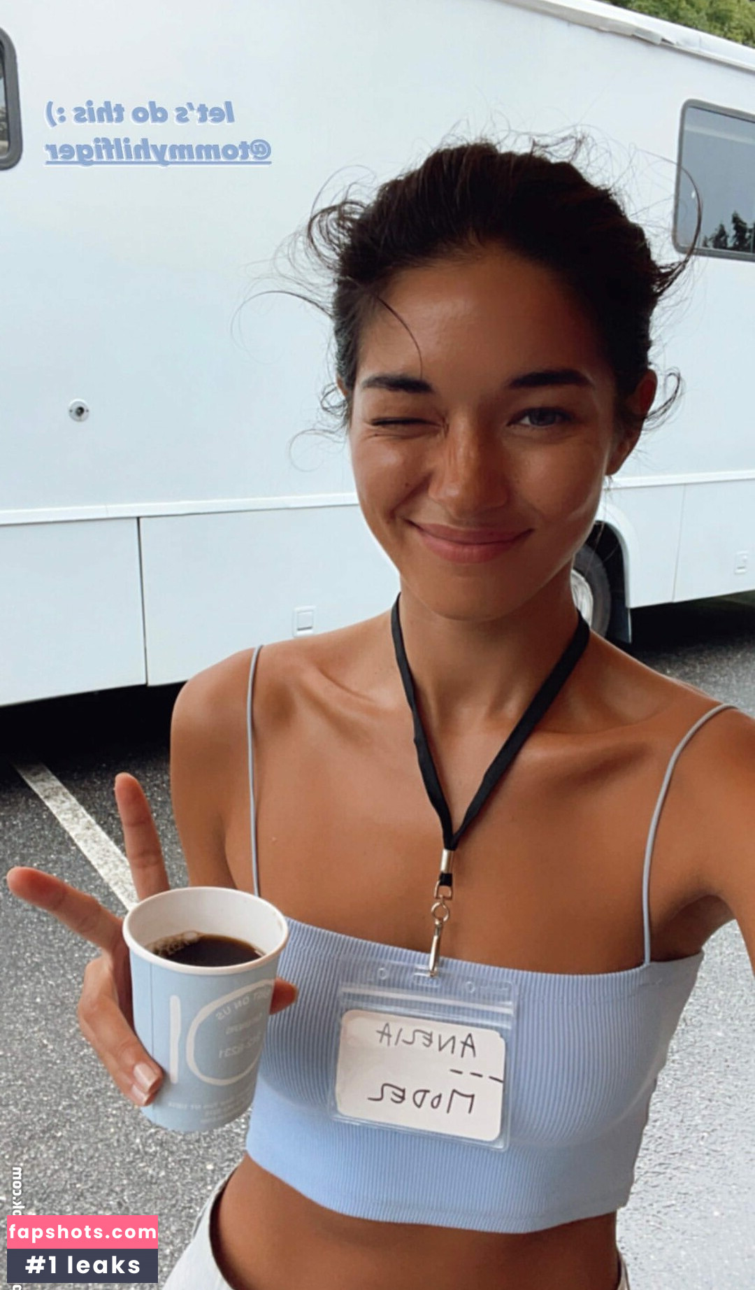 Anelia Moor gallery photo #18