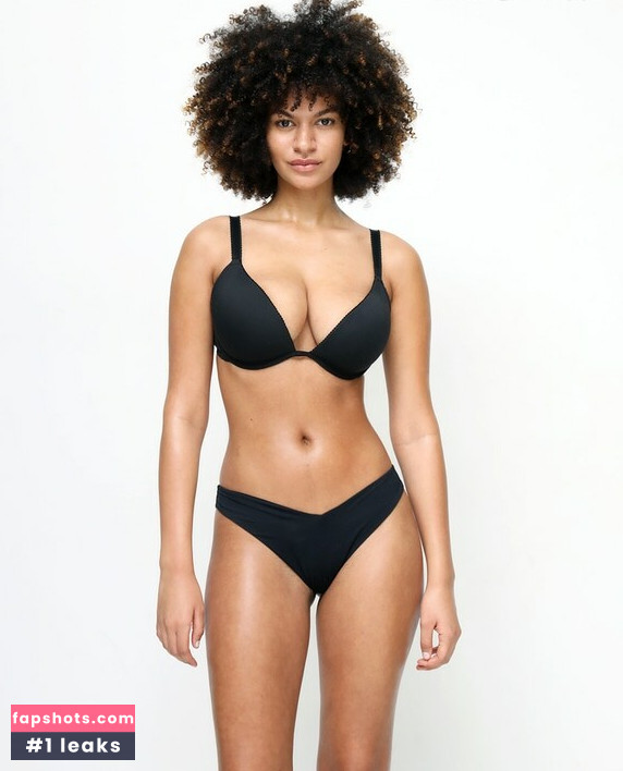 Ange-Sophie Reich Nahé úniky fotek pouze od fanoušků #17 - Fapshots