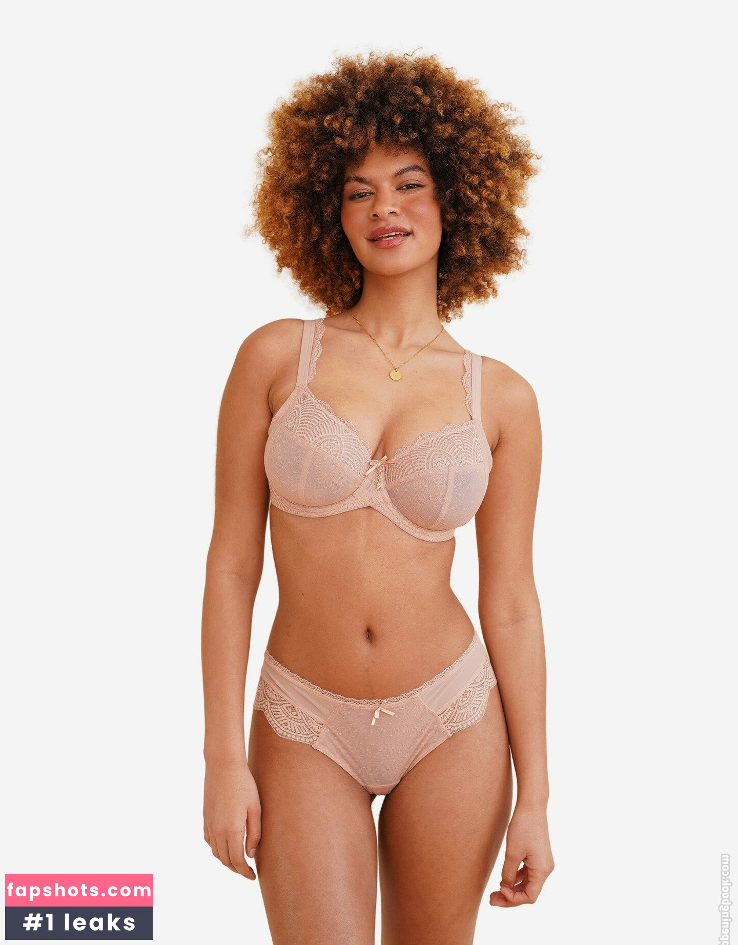 Ange-Sophie Reich gallery photo #8