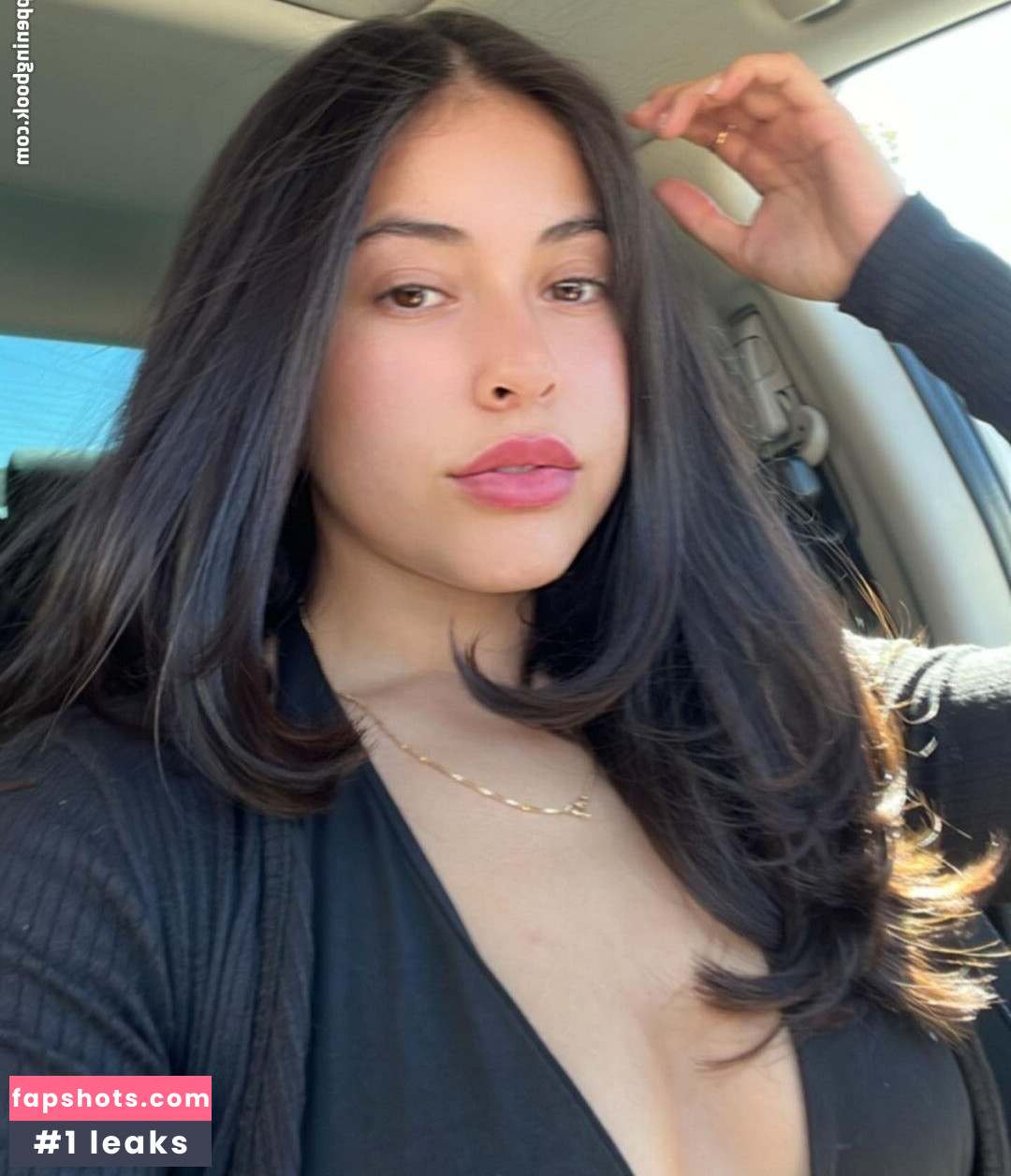 Angel Bee gallery photo #2