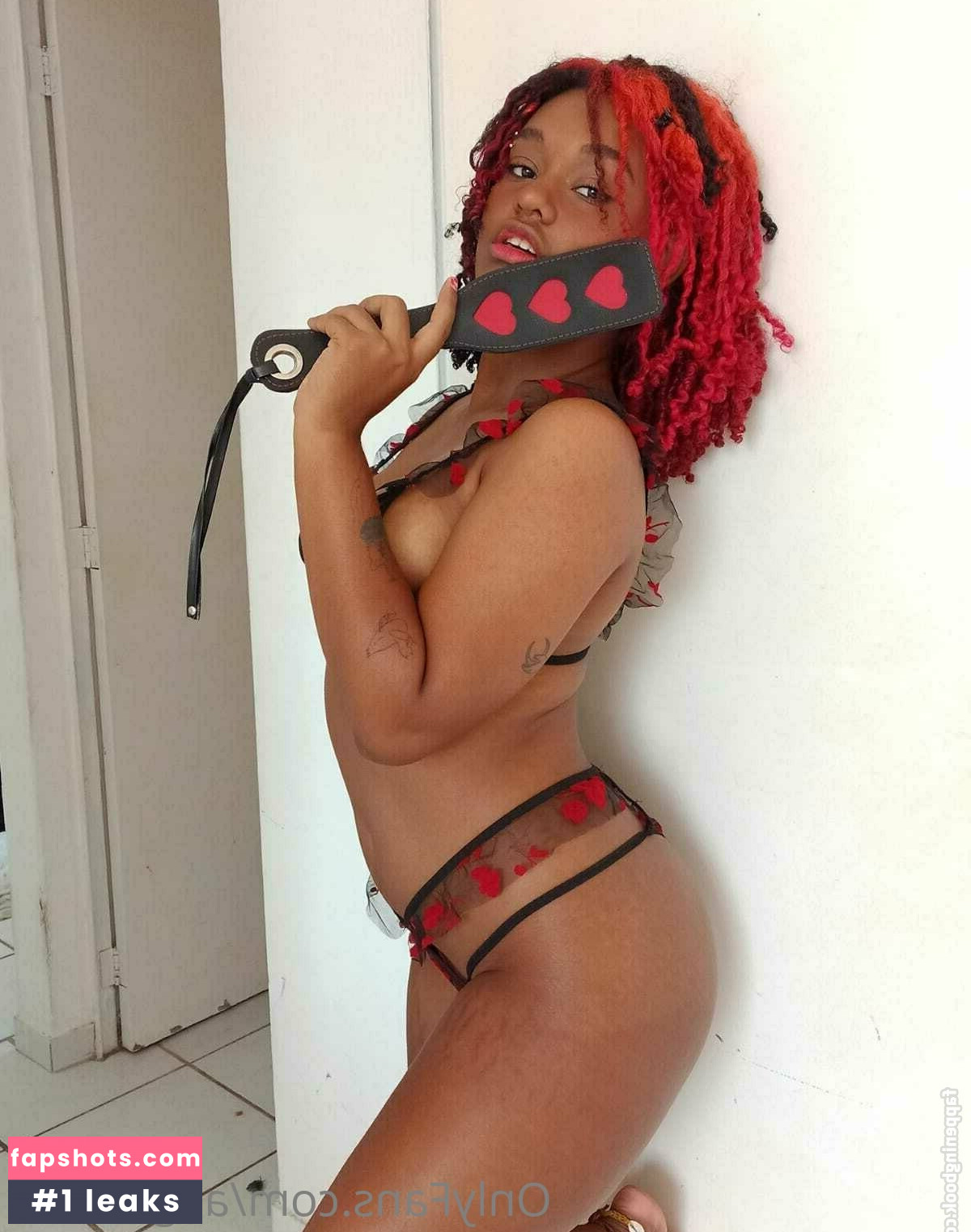 Angel Loth gallery photo #24