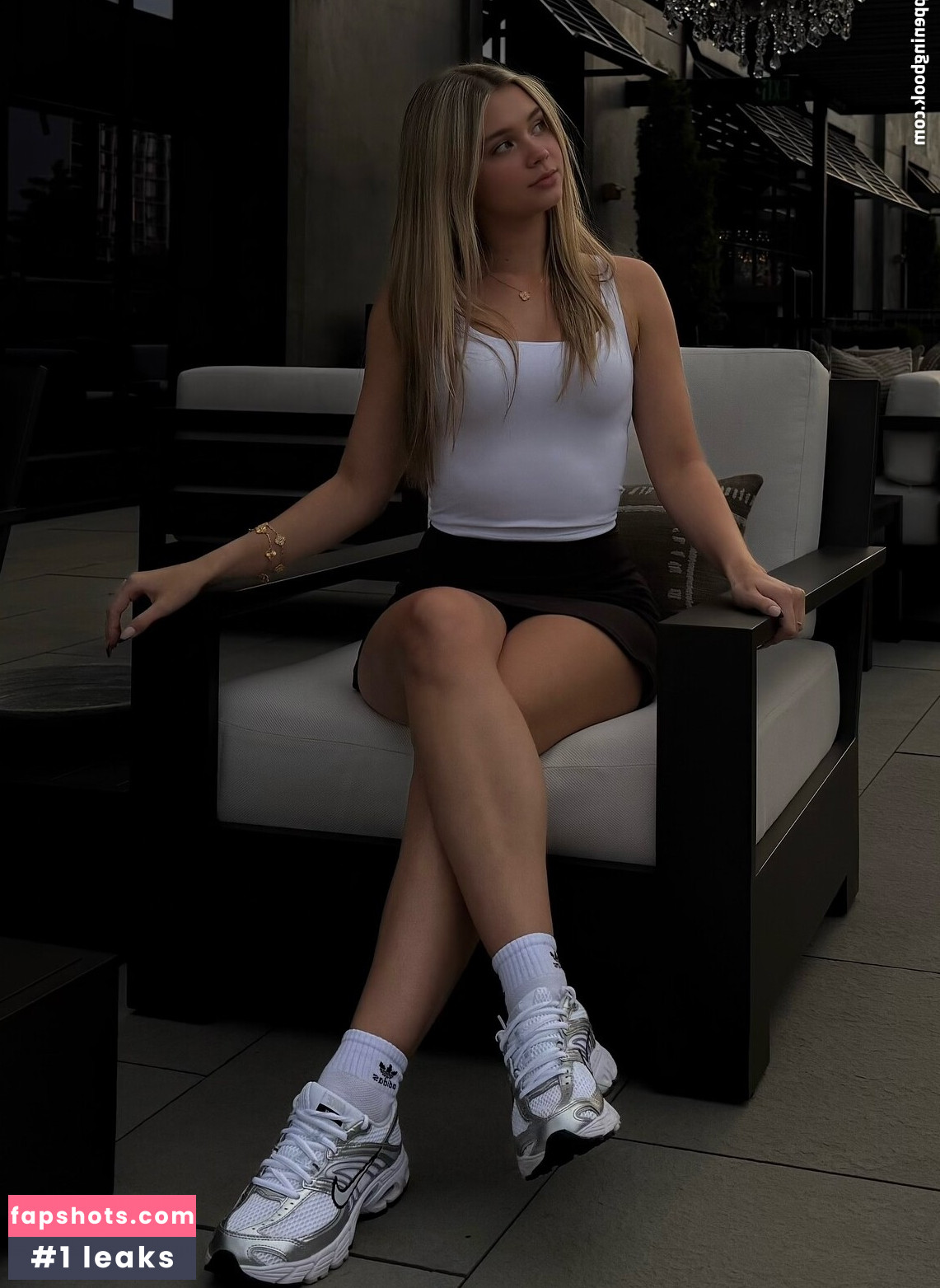 Angel Poli gallery photo #2