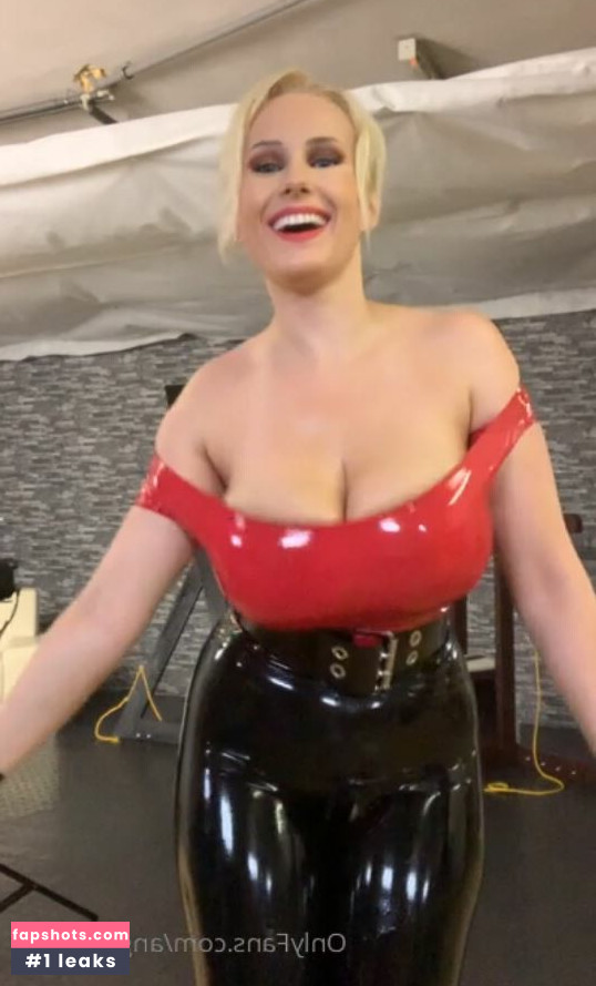 Angel Wicky gallery photo #141