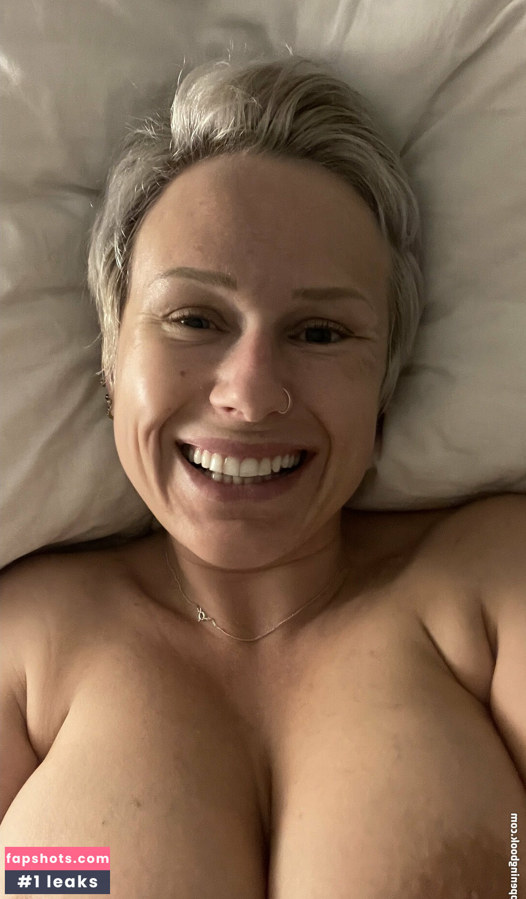 Angel Wicky gallery photo #243