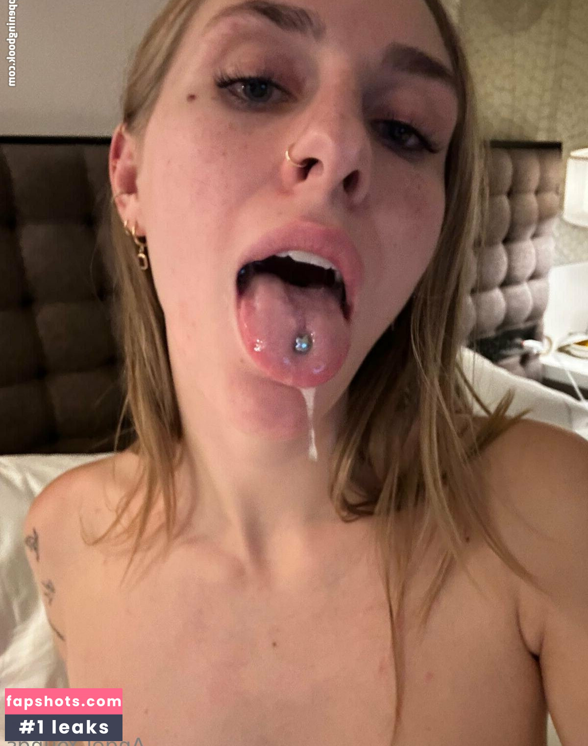 Angel Youngs gallery photo #113