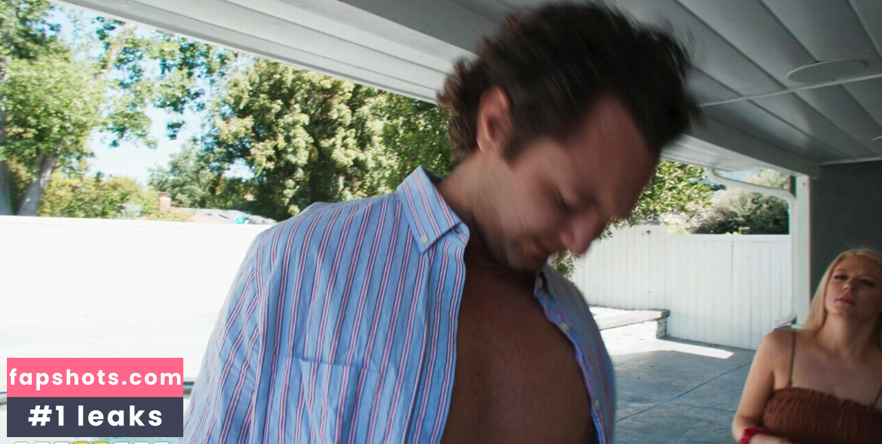 Angel Youngs gallery photo #172