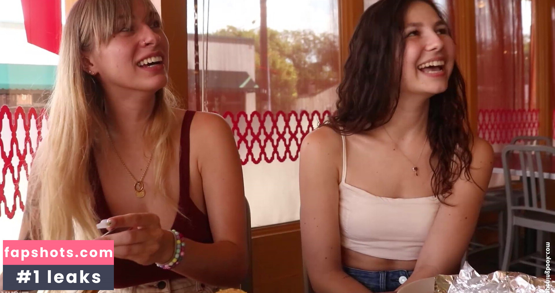 Angel Youngs gallery photo #672