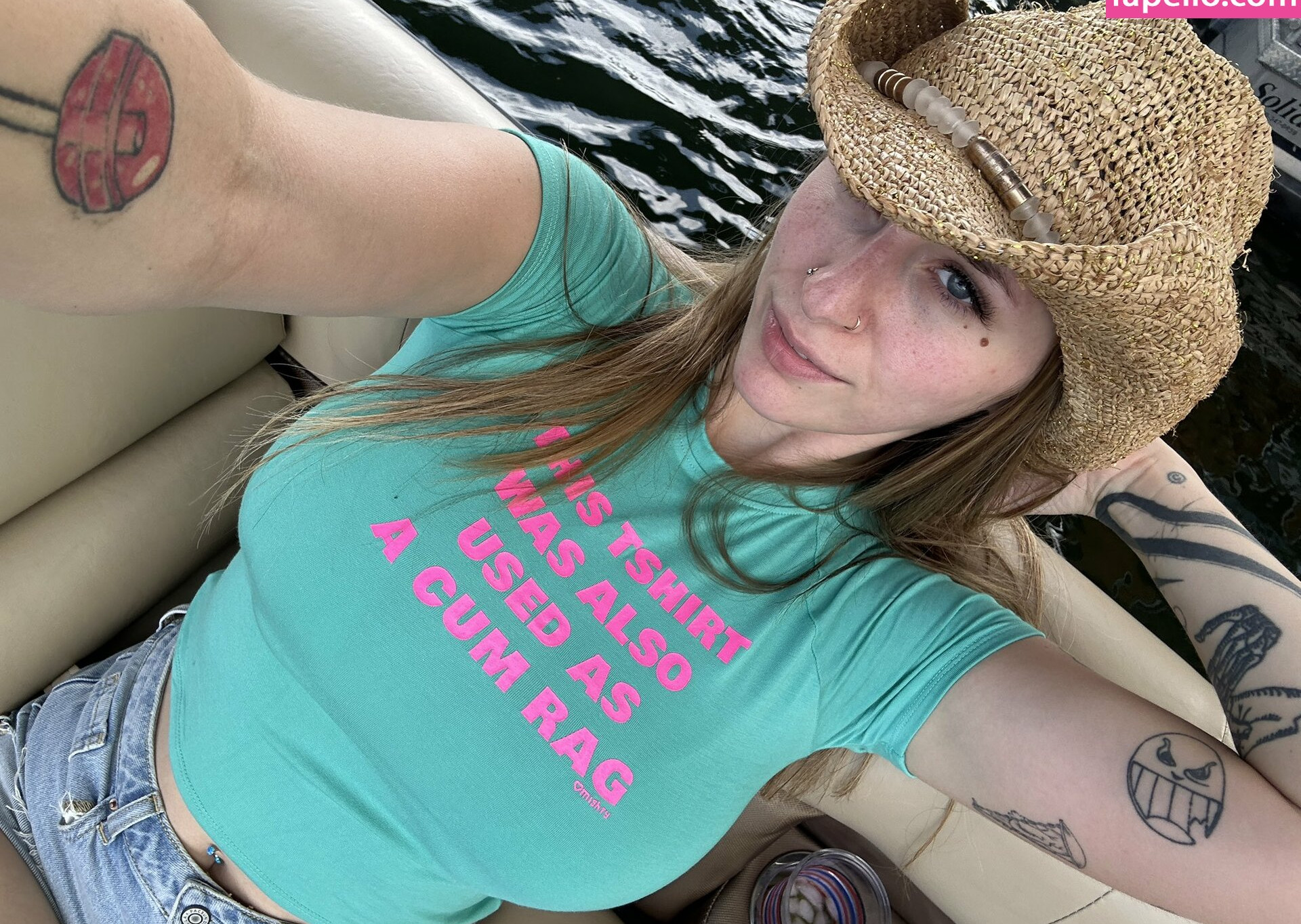 angel-youngs gallery photo #678