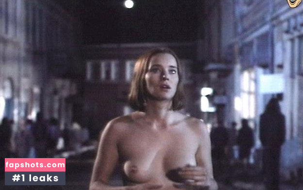 Angela Featherstone gallery photo #15