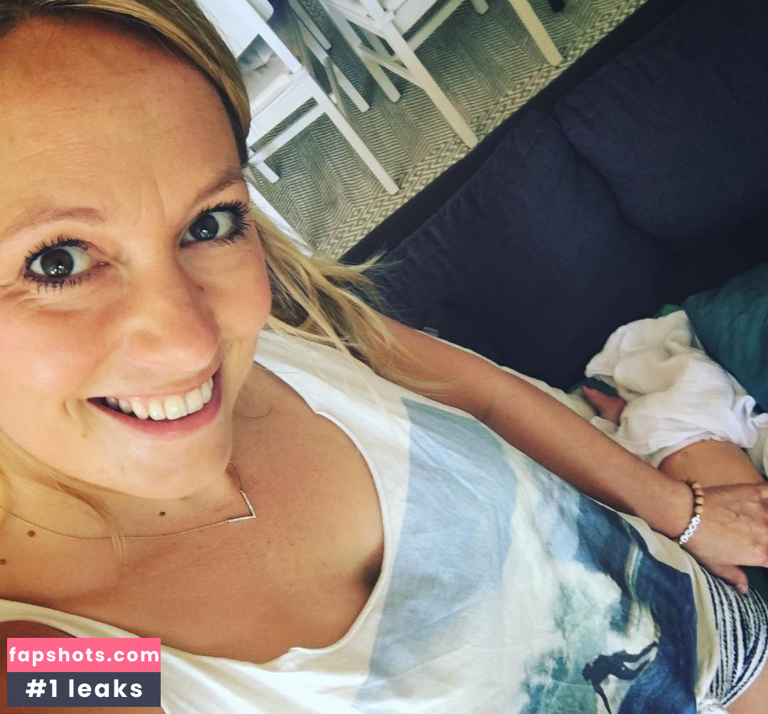 Angela Finger-Erben gallery photo #40