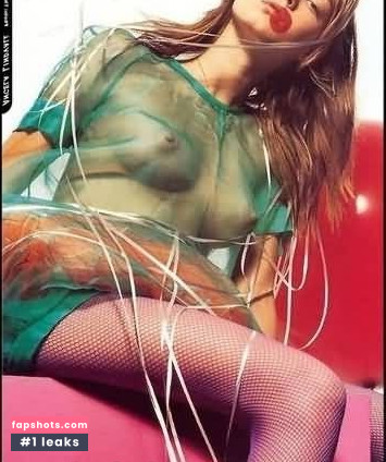 Angela Lindvall gallery photo #29