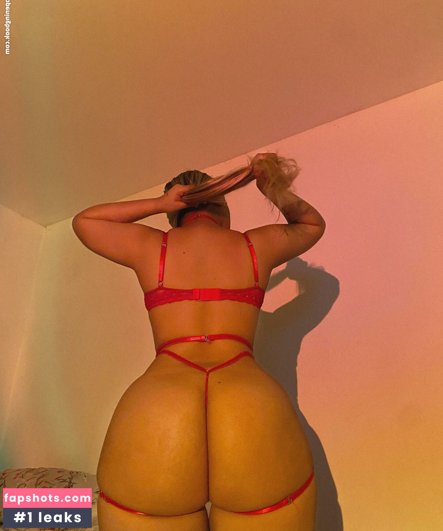 Angela López gallery photo #18