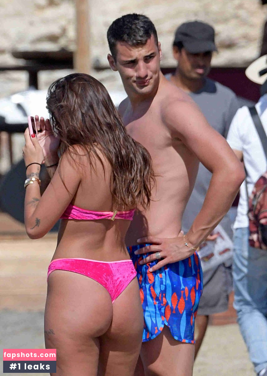 Angela Nasti gallery photo #16