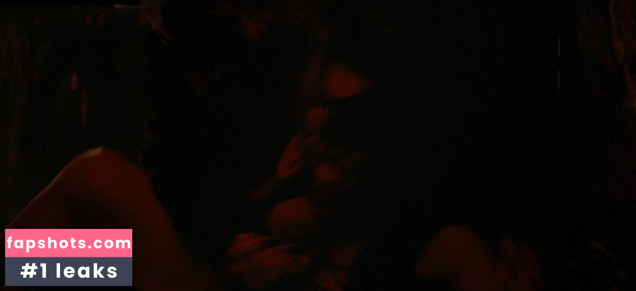 Angela Trimbur gallery photo #48