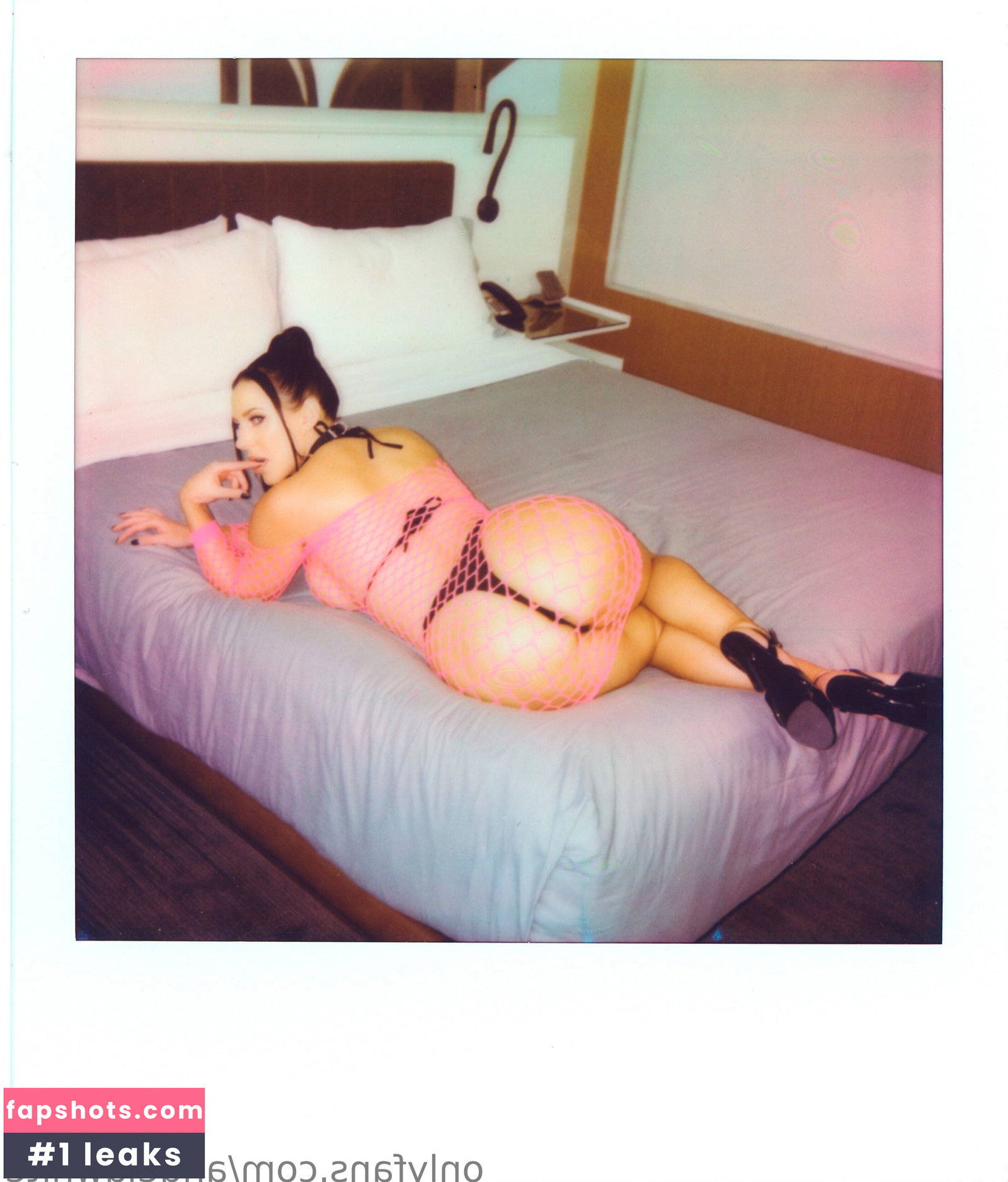 Angela White gallery photo #821