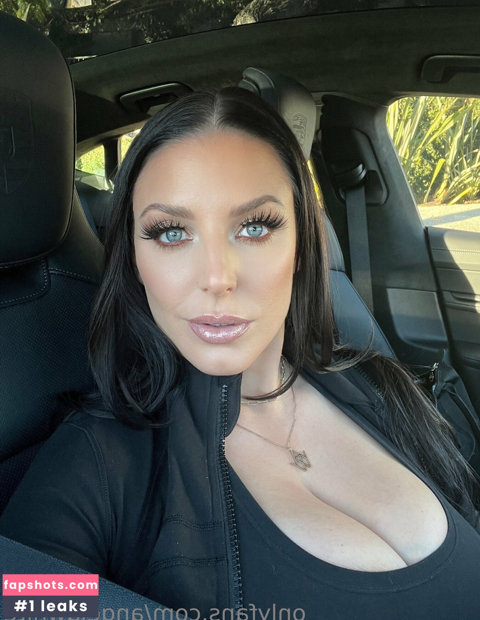 Angela White gallery photo #1456