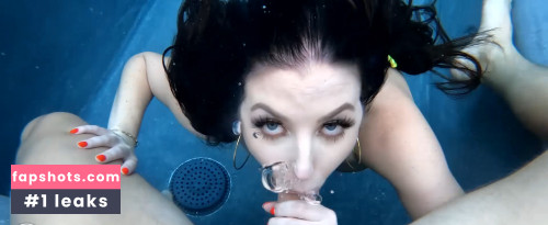 Angela White gallery photo #2040