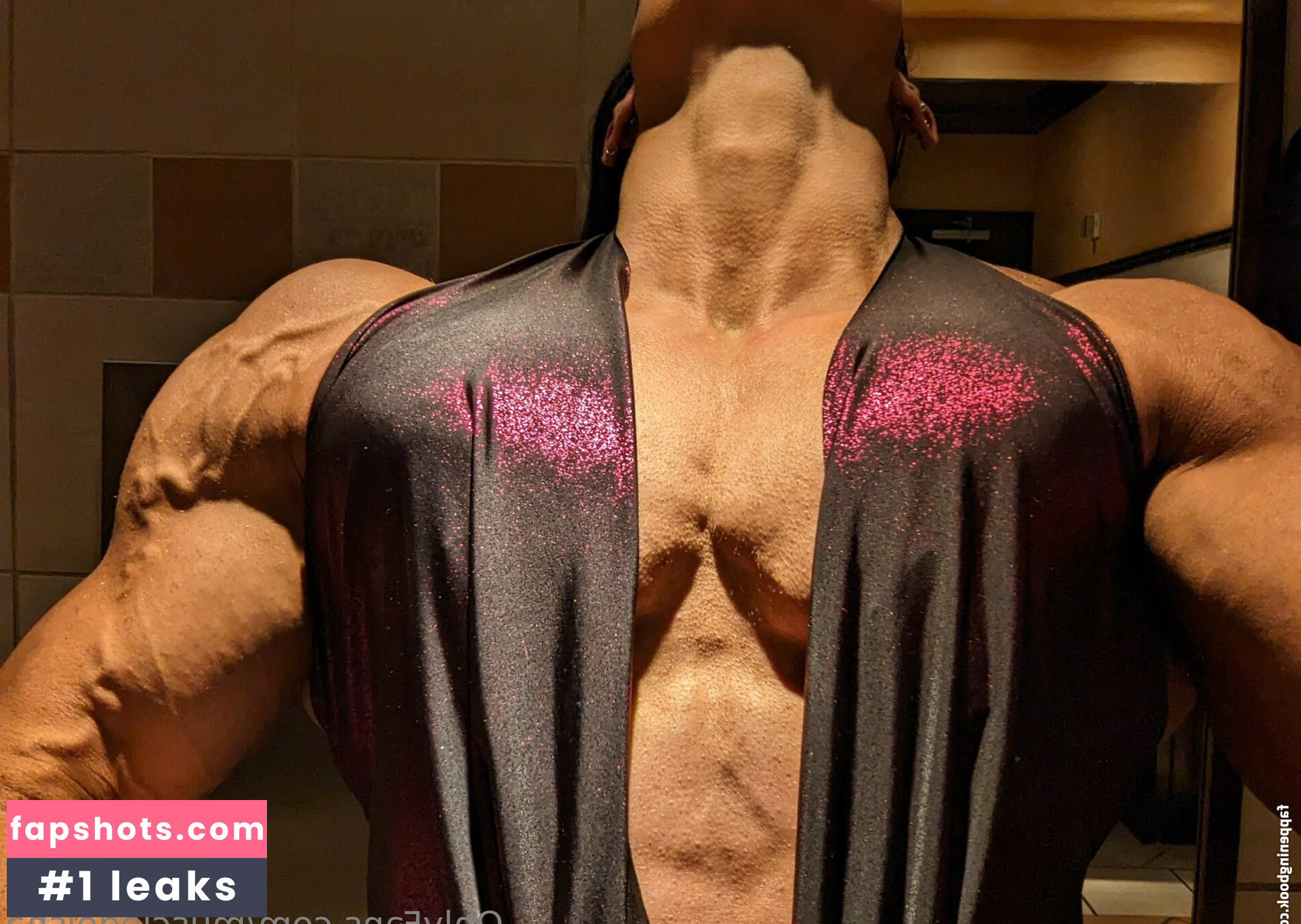 Angela Yeo gallery photo #15