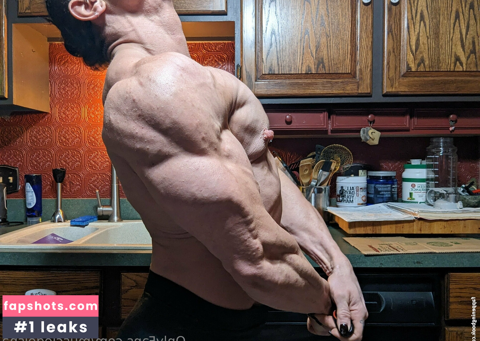 Angela Yeo gallery photo #55